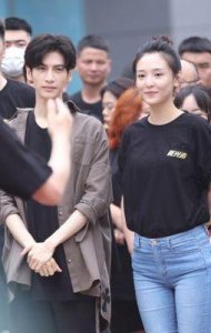 ​罗云熙吴倩恋情曝光，分手传闻引发关注揭秘罗云熙真实女友身份及个人资料