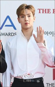 ​Monsta X成员Shownu因健康原因暂停一切活动