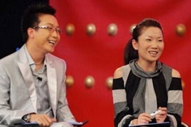 她与李玉刚同居6年，因名气差距而分手，今依旧单身