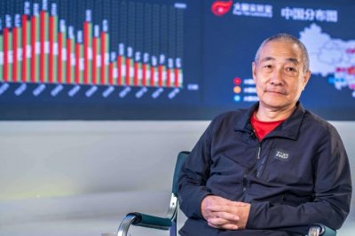 ​汪建坐拥百亿，67岁却冒险下潜万米深海，还曾跟王石一起爬珠峰