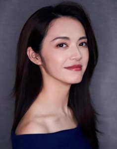 ​“恶之花”大嘴巴姚晨，被指婚内出轨4次，却不敢起诉巨春雷