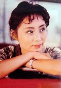 ​演员庞敏：长得漂亮演技好，嫁圈外丈夫，幸福美满
