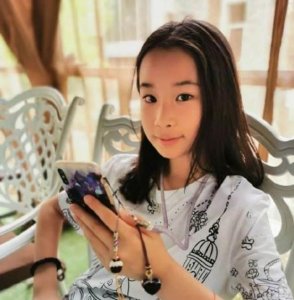 ​赵文卓微博为女庆生，当年赵甄骂战，到底孰是孰非