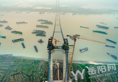 ​实拍：杭瑞高速洞庭湖大桥冬季十分壮观
