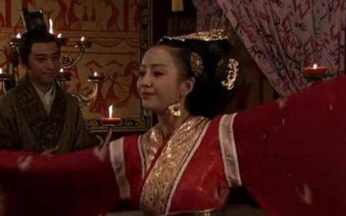 秦始皇的母亲与假太监嫪毐生下了两个儿子，他们后来去哪儿了？