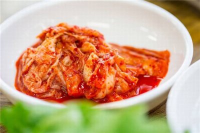​泡菜是辣白菜吗 辣白菜是泡菜中的一种类型