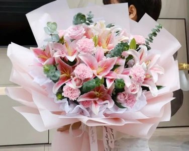 ​朋友之间送什么花合适合适（5种适合送给普通朋友的鲜花）