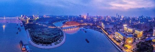 中国被称为江城的是哪个城市