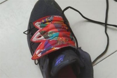 ​耐克欧文5捕蝇草怎么系 欧文5捕蝇草教程