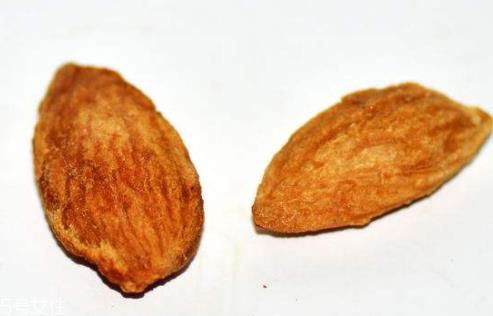 巴旦木过期了可以吃吗 一定不能吃