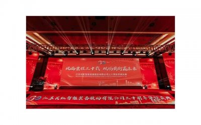 ​结婚十多年（结婚十多年的夫妻都是什么状态）