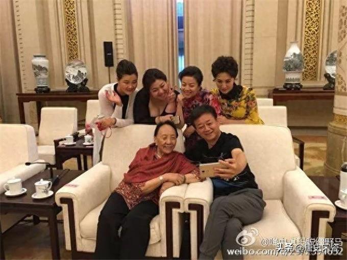 “天下最美的女中音”降央卓玛和她的美丽爱情