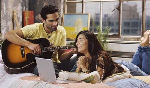 相亲对象不回信息还要继续吗,放弃吧