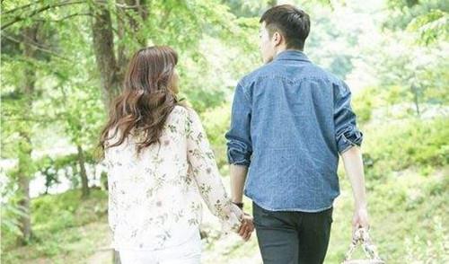 同居女友外出不归，如何处理吵架矛盾？