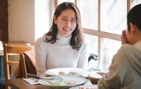 女生问你吃饭了吗怎么神回复2