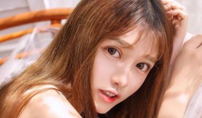 ​刚开始追女孩子都聊些什么？学会聊到点子上