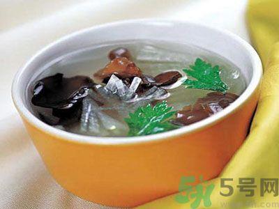 黑木耳可以治便秘吗？黑木耳有什么食疗的方法？