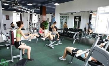 女生可以练腹肌吗?女生怎么练腹肌? 女生可以练腹肌吗?女生怎么练腹肌?