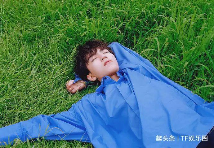 王俊凯春节才回家两天又有新行程！离开家后马上就要进剧组，很拼
