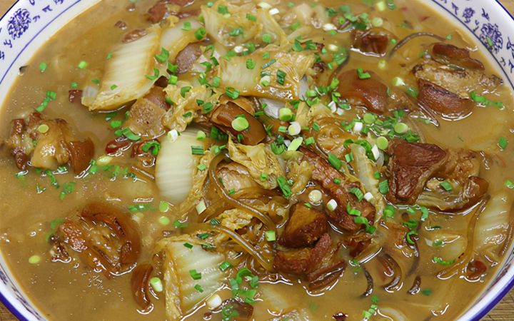 羊肉炖白菜的做法（超好吃的羊肉白菜炖粉条教程）