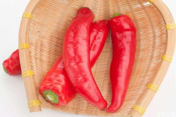 红尖椒有什么营养价值呢 吃红尖椒有什么好处呢