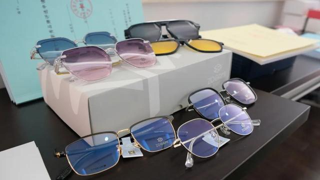 温州眼镜品牌推荐（瓯海眼镜十大新秀品牌）(2)