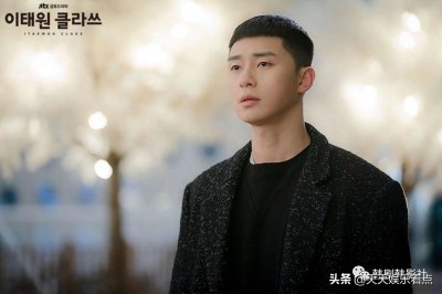 ​朴叙俊拍综艺脱衣服20秒引发网民暴动　大方展示超结实肌肉线条