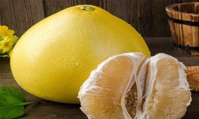 ​柚子里面有水是坏了,柚子打开里面有水还能吃吗