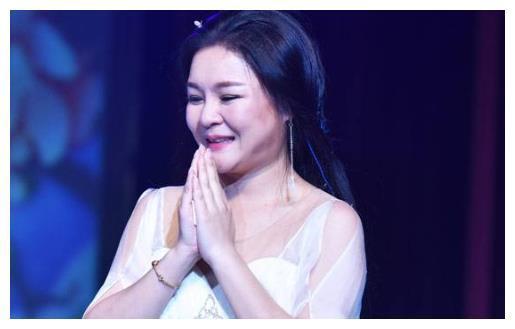 她因杨幂走红,曾被那英吐槽长得丑,现变成这样!