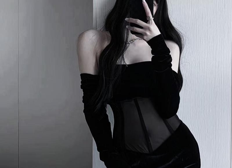 在他生命最后的日子，却不见那个漂亮的女人