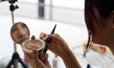 抖音里的美女豪车都是真的吗(抖音美女的豪车豪宅哪来的)