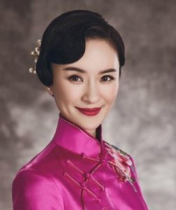 她是,打狗棍,中的戴若冰,率真,温婉,你一定很眼熟