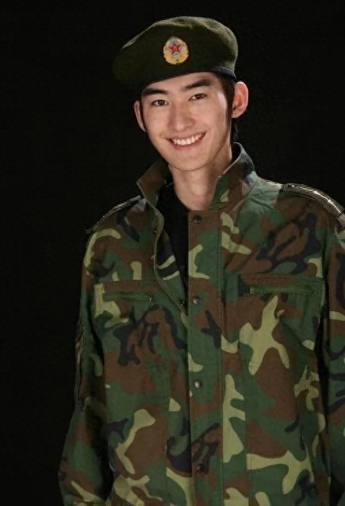 张翰个人资料简介及家世(张翰是哪里人)-