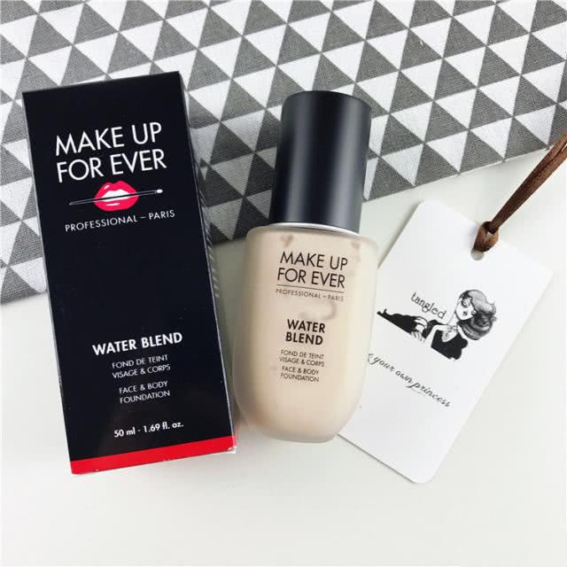 雅诗兰黛dw粉底液到底好不好用（5款大牌粉底液测评）(2)