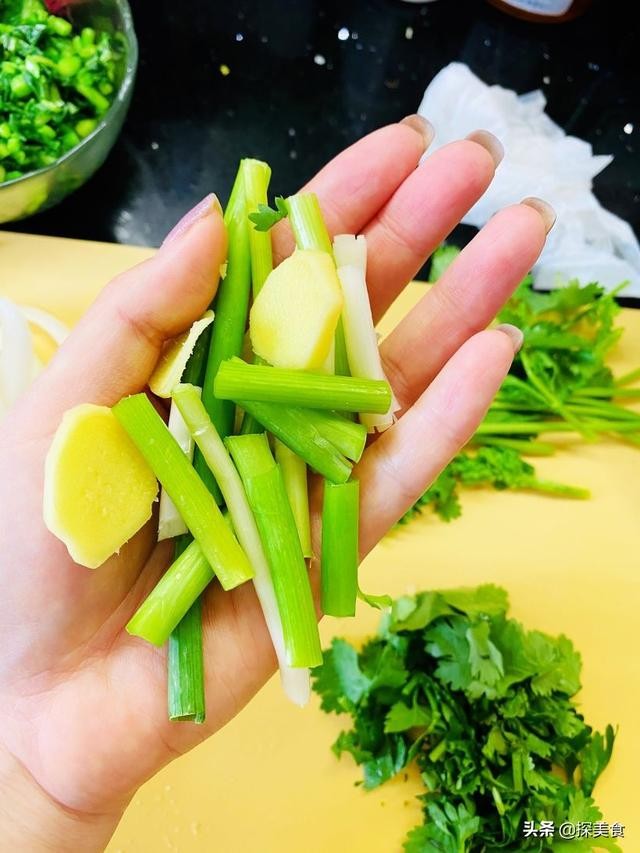 最简单的鸭架汤做法(百分百成功的奶白鸭架汤)(6)