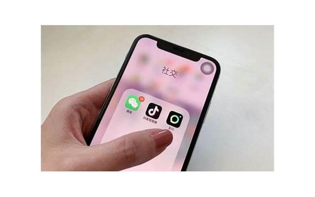 网恋为什么这么容易陷进去(为什么会陷入网恋呢)