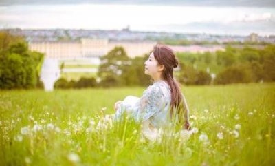 ​为什么有些女人年纪越大越好看啊?(年纪越大越好看的女人)