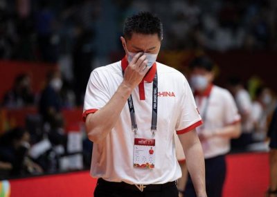 ​杜锋首次诉苦！真相大白从未针对辽宁球员，没带张镇麟他也有苦衷