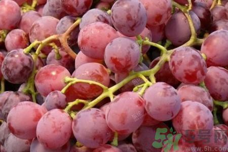 吃红提有什么好处?吃红提的功效与作用