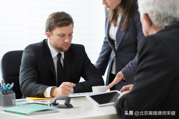 女方提出离婚,男方不同意怎么办(另一方不同意该怎么办)