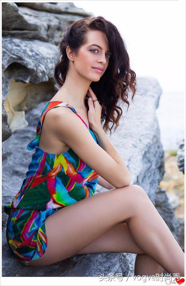 女士泳衣的正确穿法 女生5种不同身材对应的5类泳衣(4)