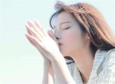 惹女朋友生气不回消息怎么办