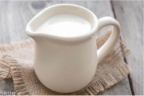 母乳做面膜有什么危害 母乳面膜的功效与作用 母乳做面膜有什么危害 母乳面膜的功效与作用