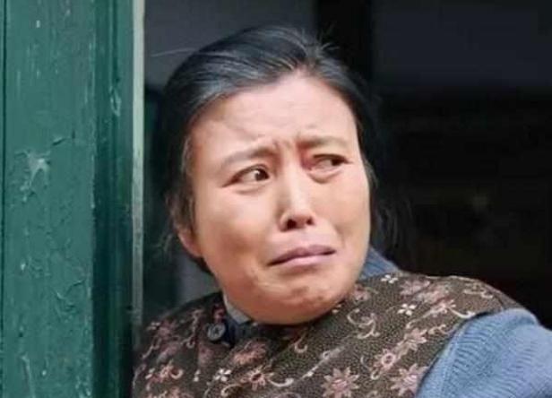 为孙红雷两次下跪，四年换两任丈夫，如今渐渐被遗忘却遁入空门！