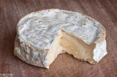 ​白霉奶酪怎么吃 白霉奶酪能直接生吃吗