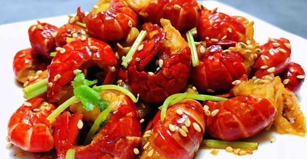 长沙口味虾正宗做法,做出来的虾肉麻辣鲜嫩,吃一口满嘴流油!