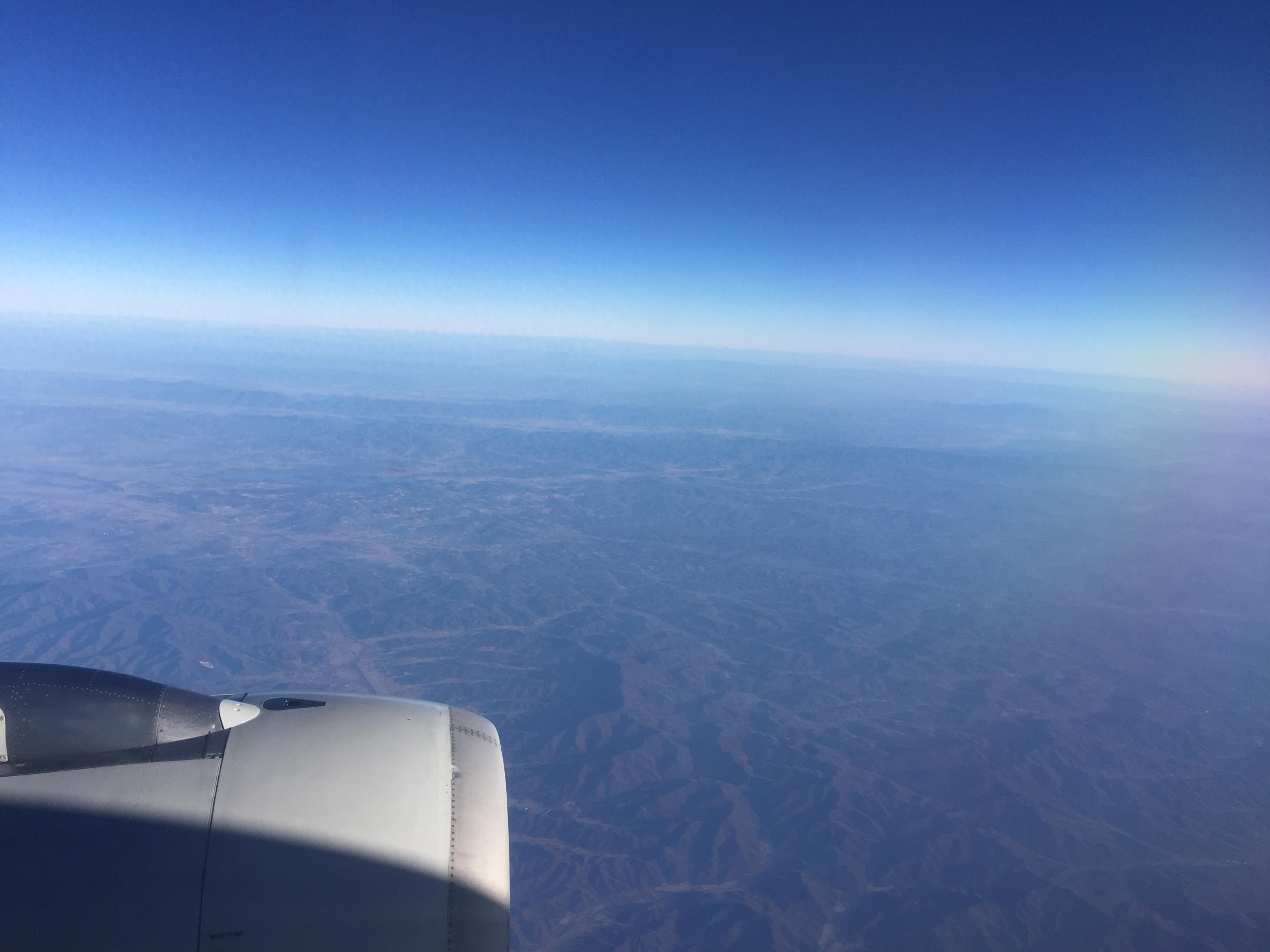 搭乘MU2922:从长春龙嘉飞往烟台蓬莱 蓝天白云景色美炸了!