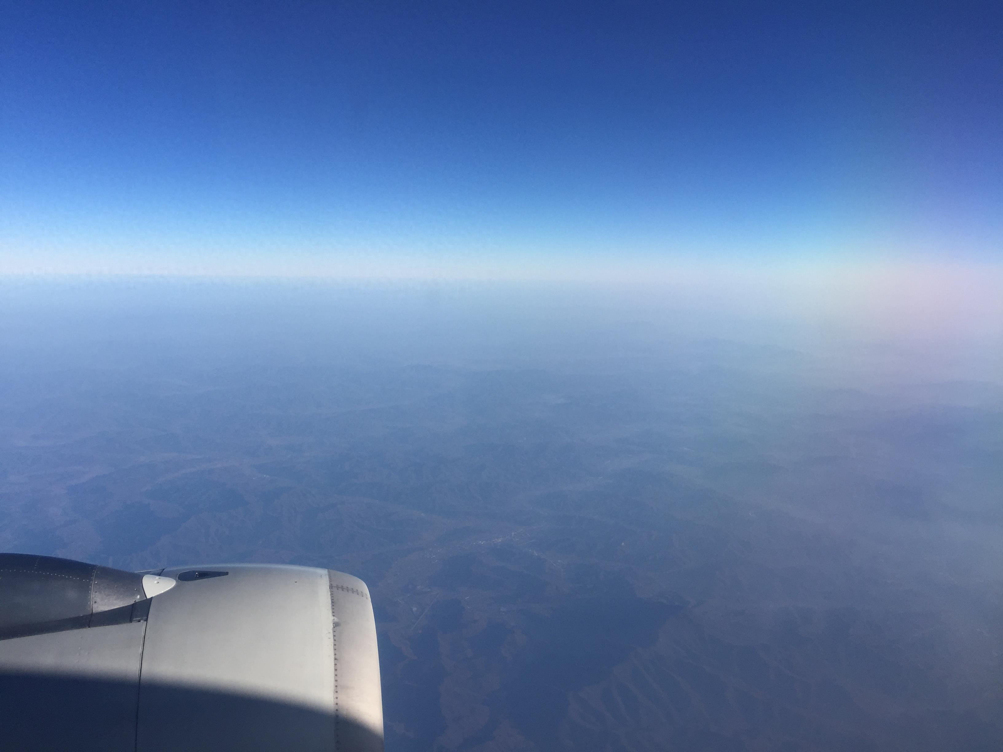 搭乘MU2922:从长春龙嘉飞往烟台蓬莱 蓝天白云景色美炸了!