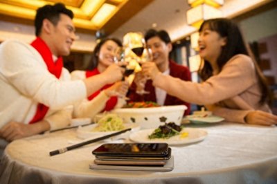 ​酒桌敬酒，这些敬酒词让你更显风度！