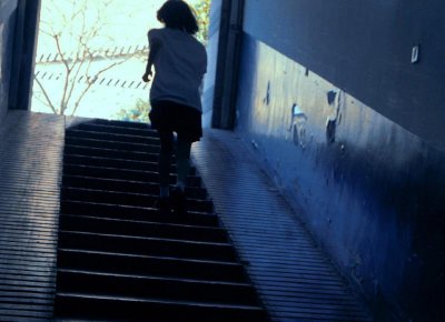 ​太在意细节的人都死在细节里是什么歌